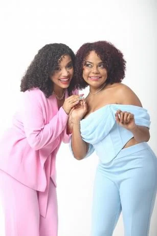 cheddy-garcia-y-chelsy-compartiran-sus-experiencias-en-espacio-la-hija-y-la-mai