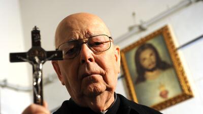 0377CA3C-97DD-43F7-9318-2E719A42459E