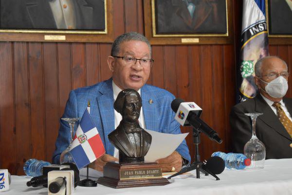 El-presidente-del-Instituto-Duartiano-Wilson-Gómez-Ramírez.