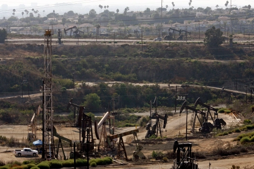 LDN-L-OILWELLS-0609