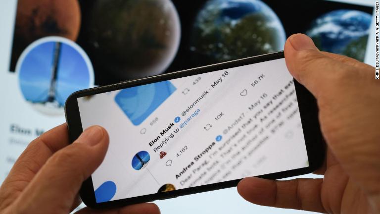 221031171030-elon-musk-twitter-verificar-cuenta-20-dolares-redaccion-mexico-00000000-story-tablet