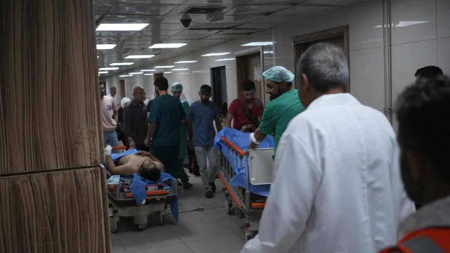 sirios-asistencia-medica-ataques-israel-efe-727fe98dffb7ff32d2ea28e03a03d117cc6cb05cw-3c970675-focus-min0.26-0.32-896-504