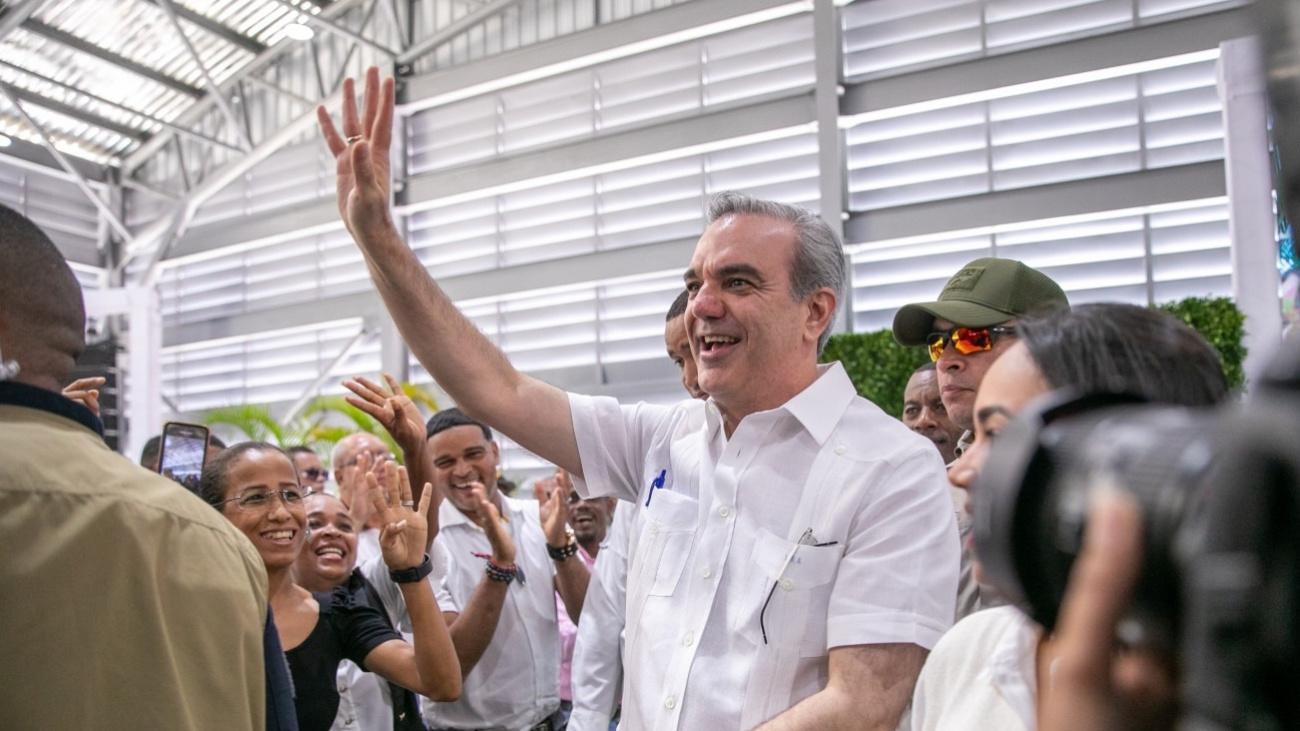 Presidente Luis Abinader 3