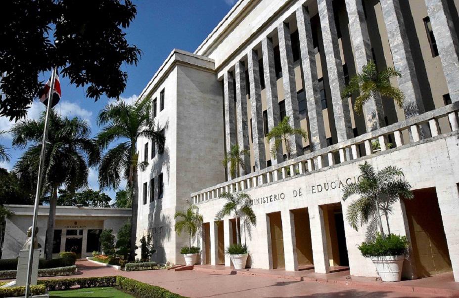 Ministerio-de-Educación-RD-sede-fachada
