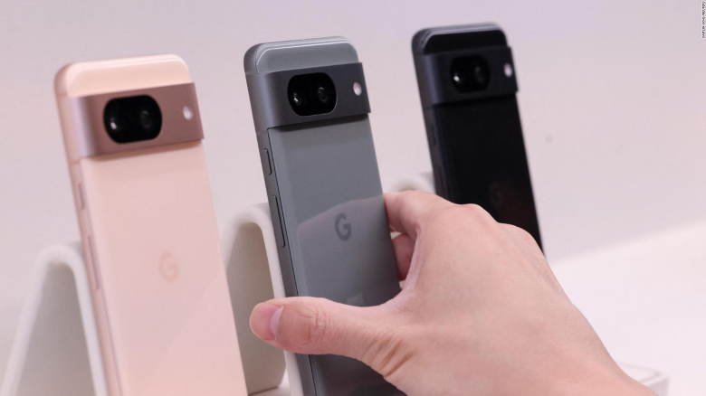 231004153150-01-google-new-pixel-8-phone-full-169