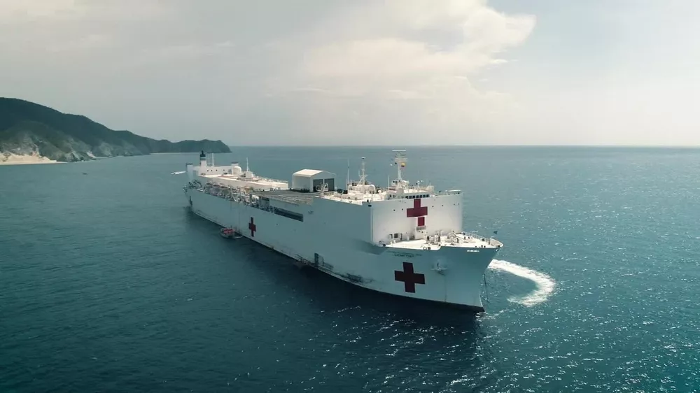 191112153848-usns-comfort-barco-hospital-mas-grande-azaret-vive-la-salud-00000000-full-169