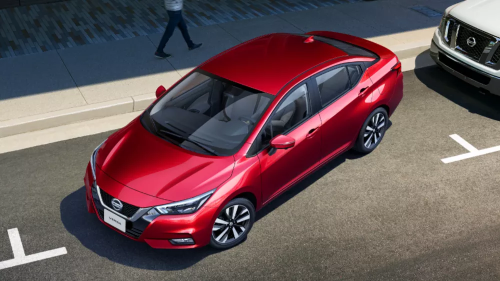 Nissan-Versa-2022-6