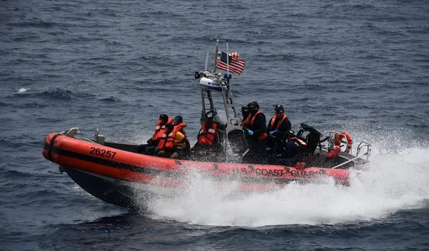 Guardacostas-rescatan-a-27-migrantes-varados-en-isla-Monito-en-Puerto-Rico