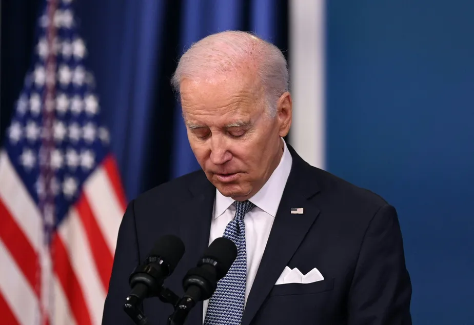 101733947-us-president-joe-biden-pauses-while-speaking-about-the-economy-in-the-south-court-audi