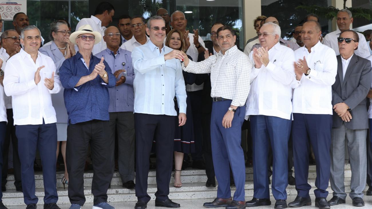 Presidente Abinader (2)