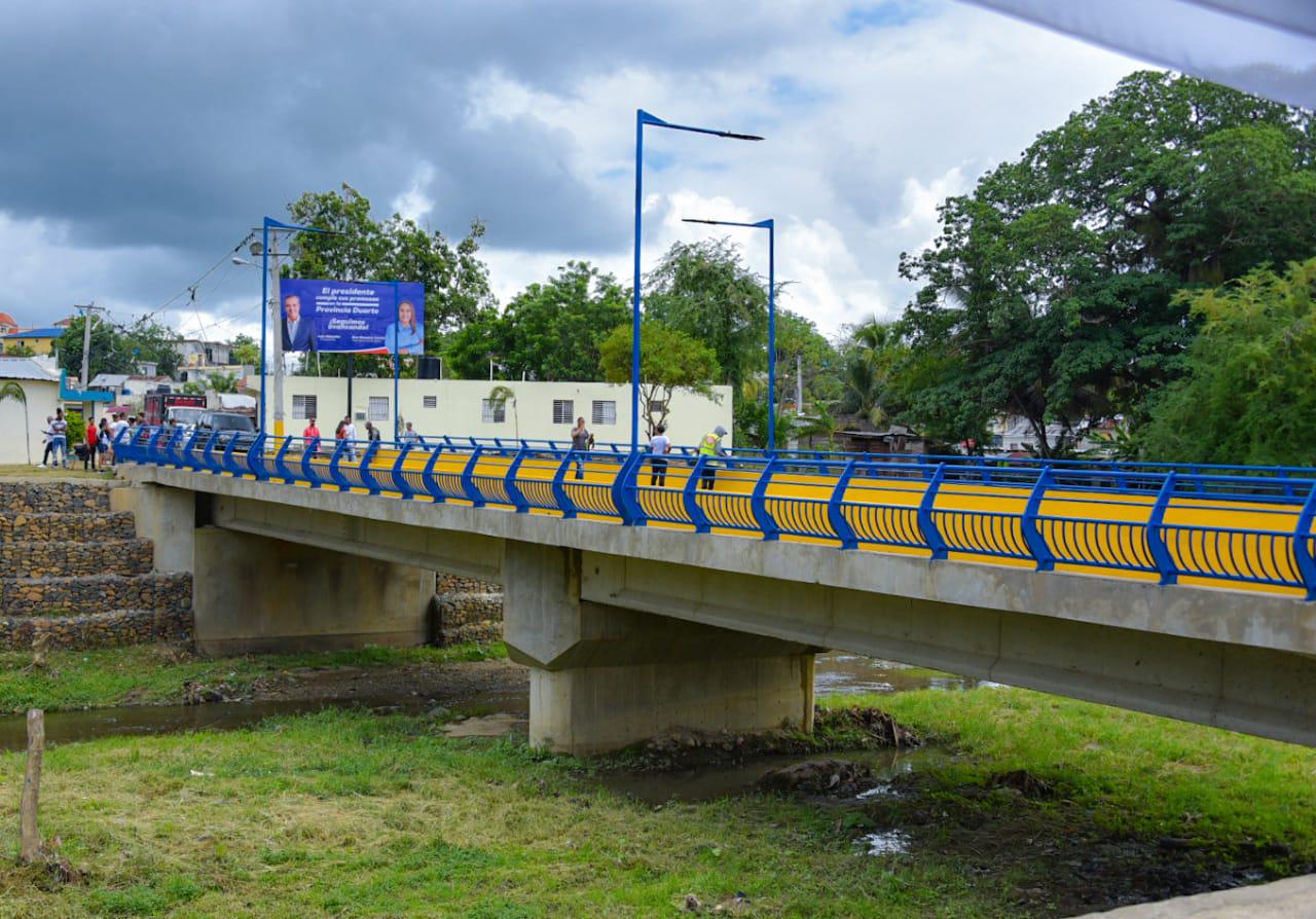 Entrega-de-puente-Ugamba-en-San-Francisco-de-Macorís-beneficiará-más-de-42000-personas