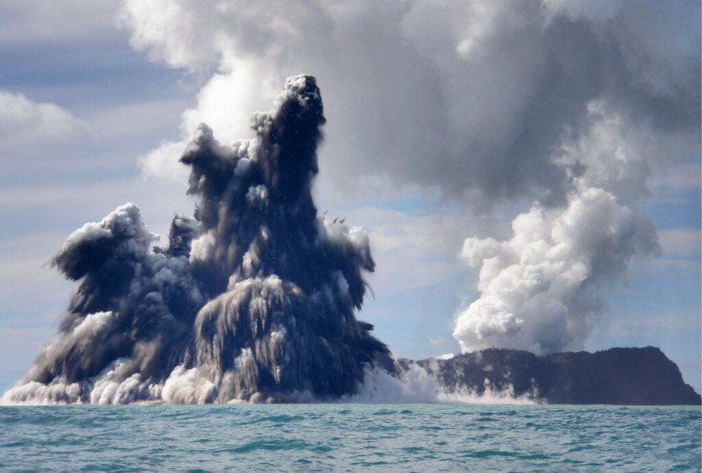 sismo-tonga-oceano-pacifico1-1024x690