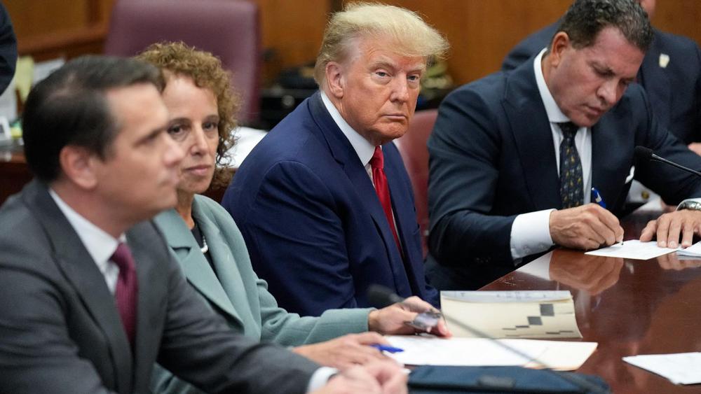 trump-en-la-corte-de-manhattan-afp.