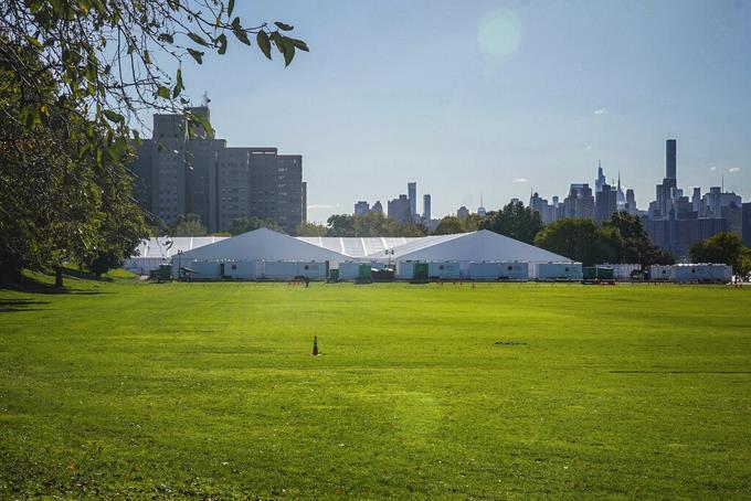 nueva-york-abre-un-centro-para-migrantes-llegados-en-autobus
