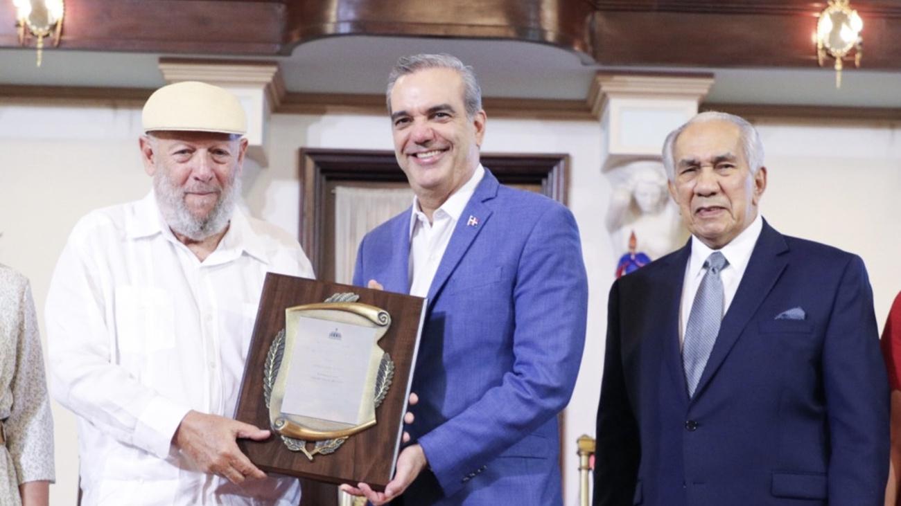 Presidente Luis Abinader (4) (1)