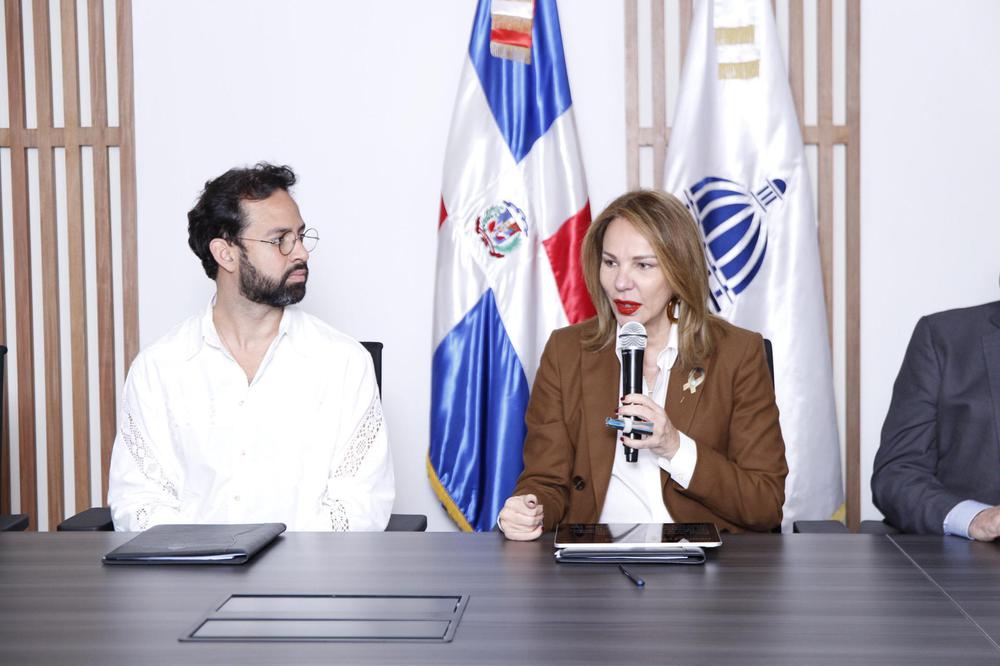Milagros Germán indicó que esta iniciativa es un estímulo para promover las industrias culturales y reivindicó el potencial de la República Dominicana para convertirse en el centro del diseño latinoamericano