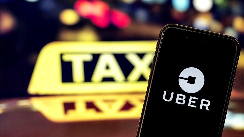 106428845_ubergetty2