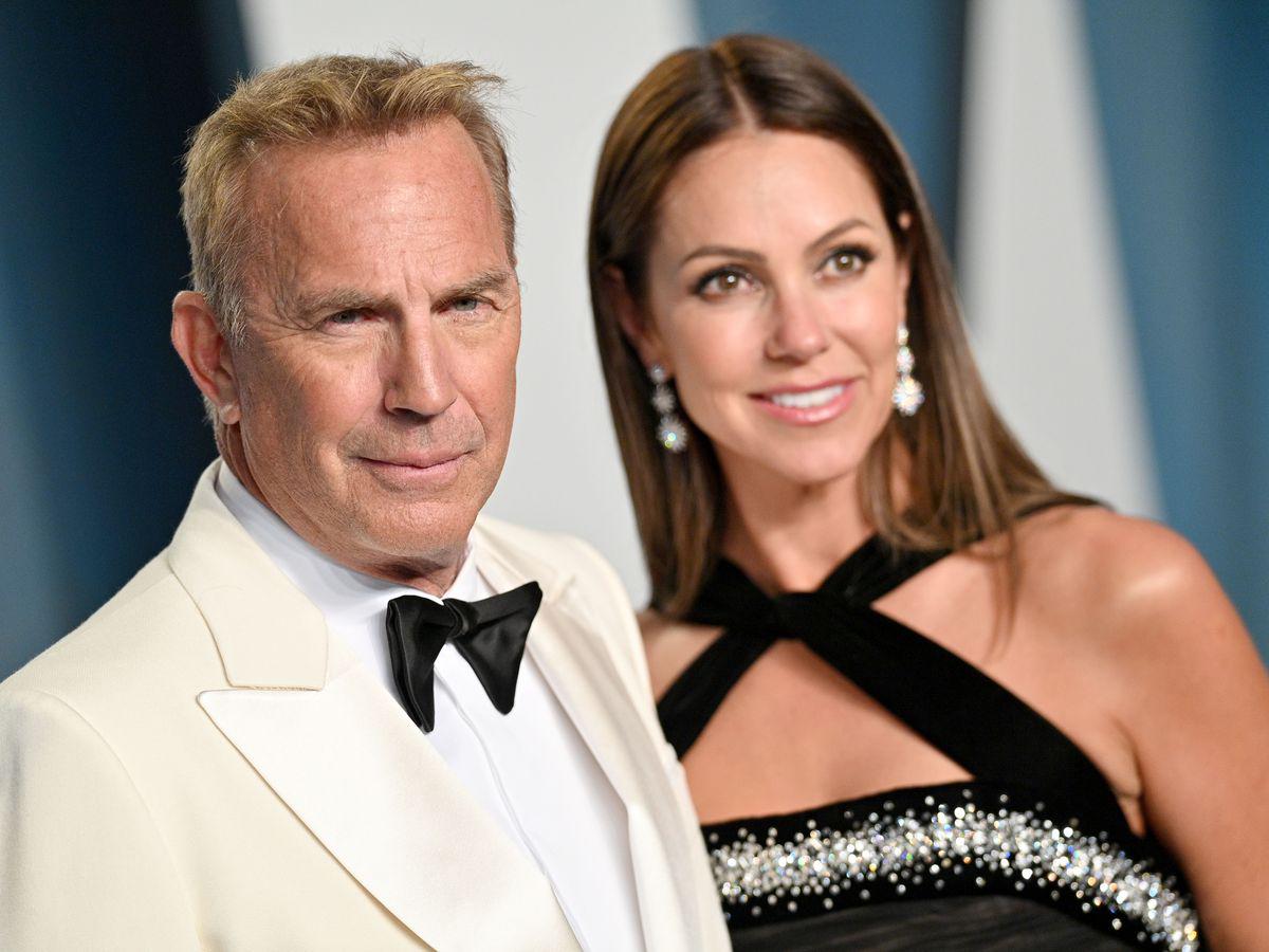 kevin-costner-and-christine-baumgartner-attend-the-2022-news-photo-1686663017