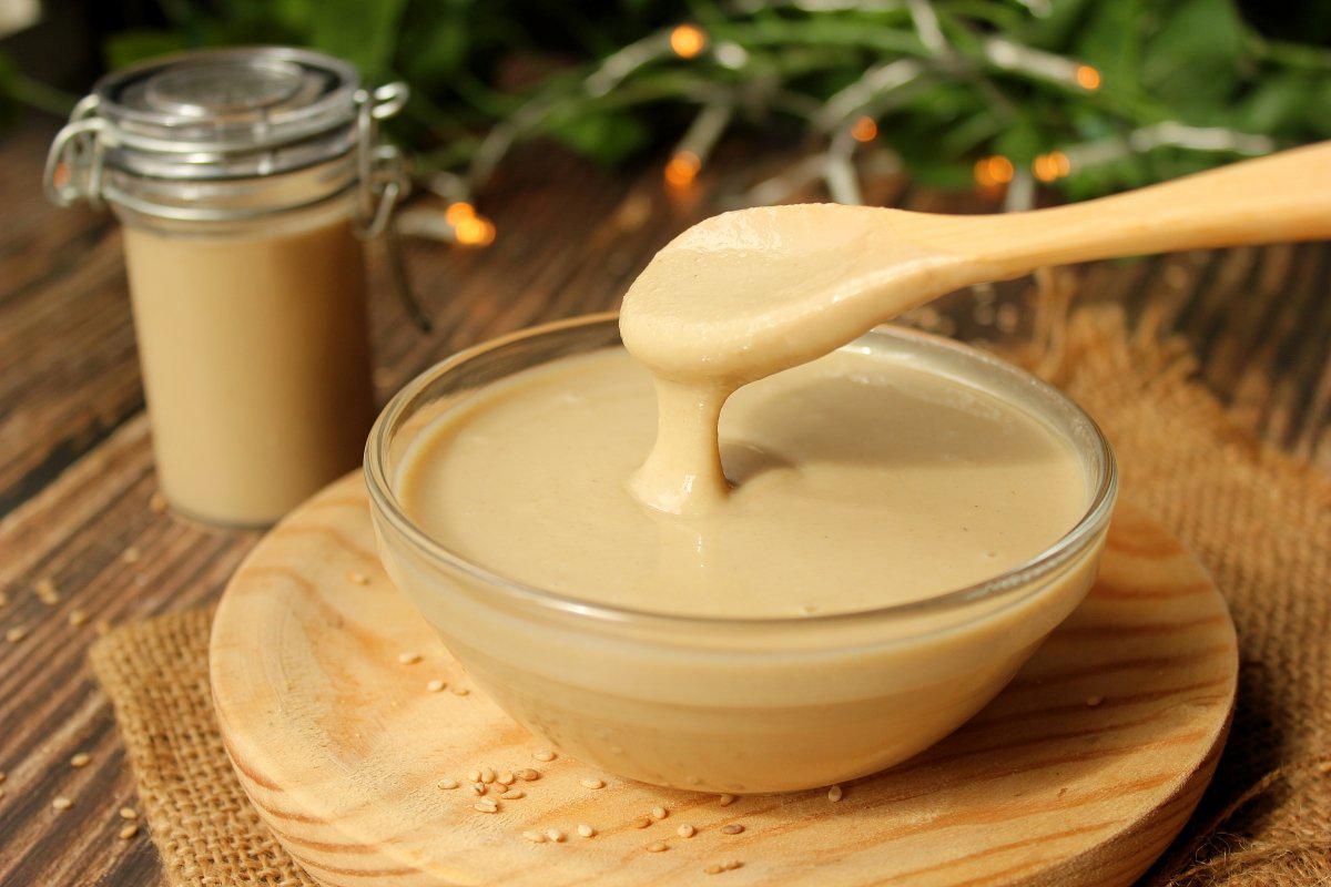 tahini-pasta-de-semillas-de-sesamo