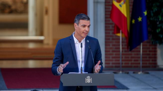pedro-sanchez-moncloa-scaled-e1669405399712-654x368