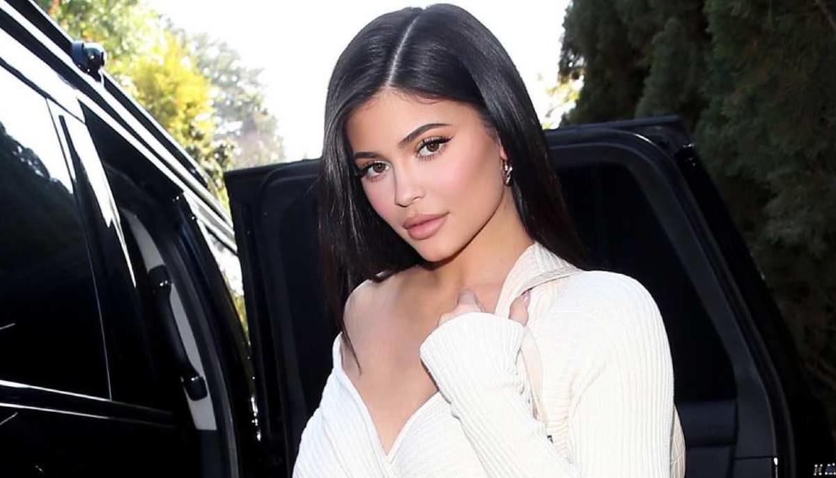 kylie-jenner-vestida-blanco-1200x686