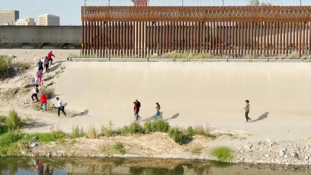 MMD-VD_20220912_POL_MEX_MigracionPolitica_32J88GA_es