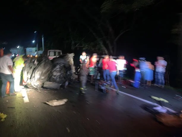 cinco-muertos-en-un-accidente-en-bonao-entre-ellos-hay-dos-ninos