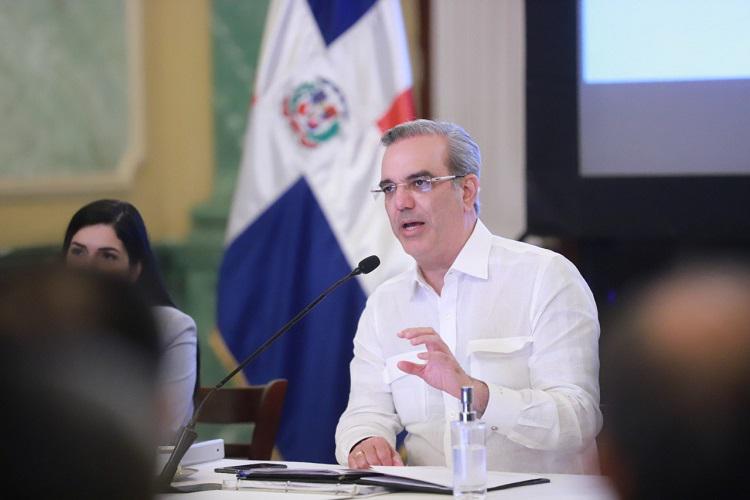 Presidente-Abinader-ordena-impedir-entrada-a-RD-de-dos-extranjeros