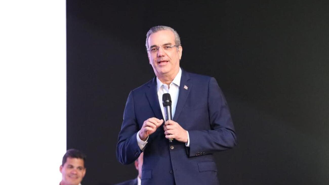 Presidente Abinader (13) (1) (1)