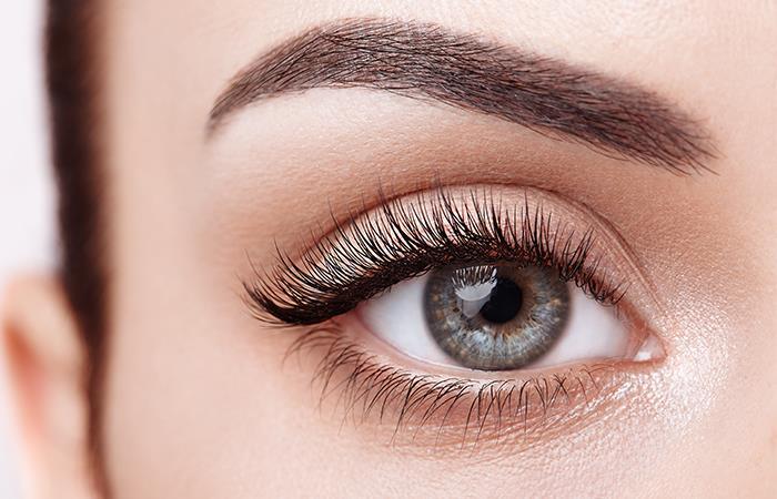 como-hacer-crecer-pestanas-forma-natural-814148