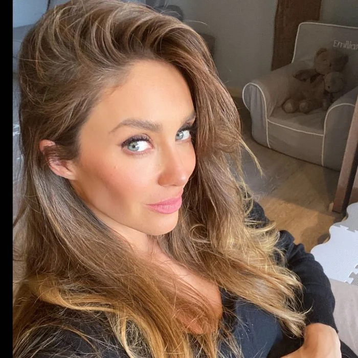425010-anahi-deu-unfollow-na-conta-do-rbd-no-in-700x700-4