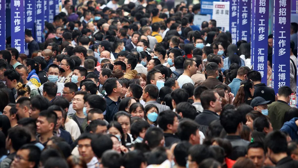 230427095911-china-youth-unemployment-file-041123-full-169