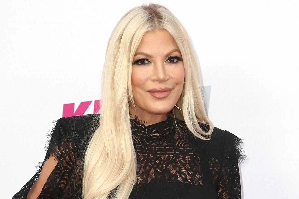 Tori-Spelling