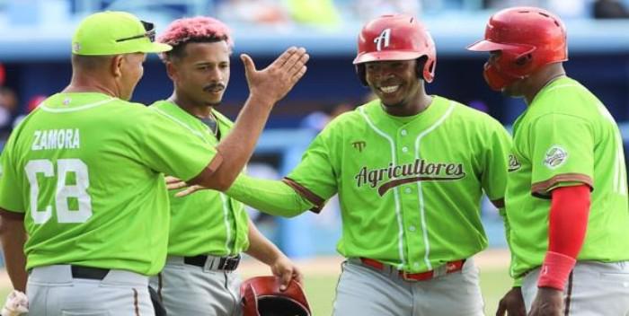 Cuba-gana-a-Curazao-en-Serie-del-Caribe-2-2-2023