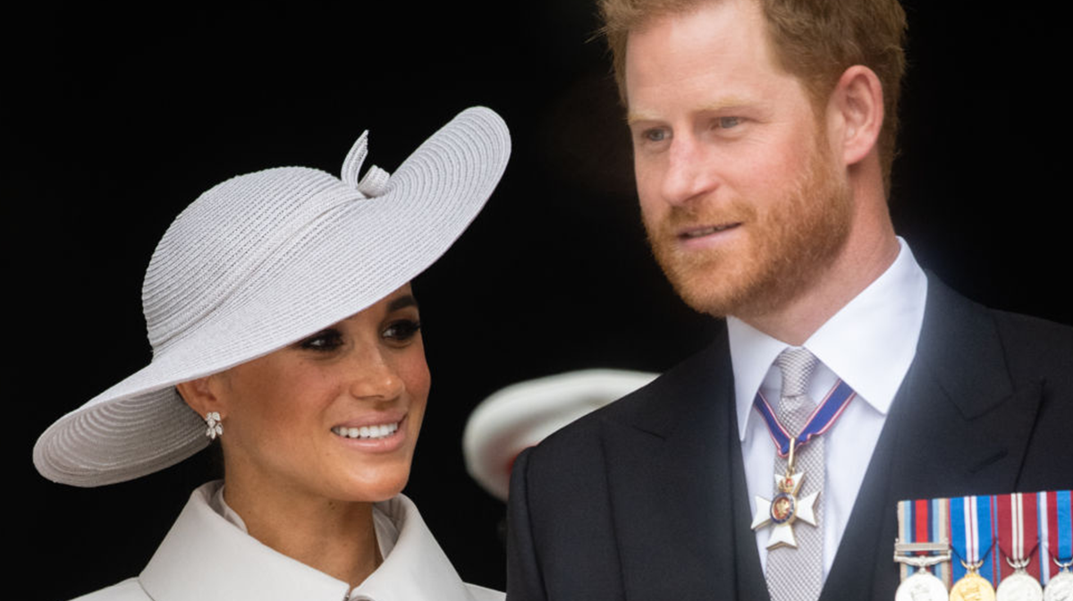 meghan-markle-y-harry-con-la-reina-isabel