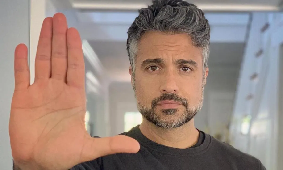 jaime-camil.jpg