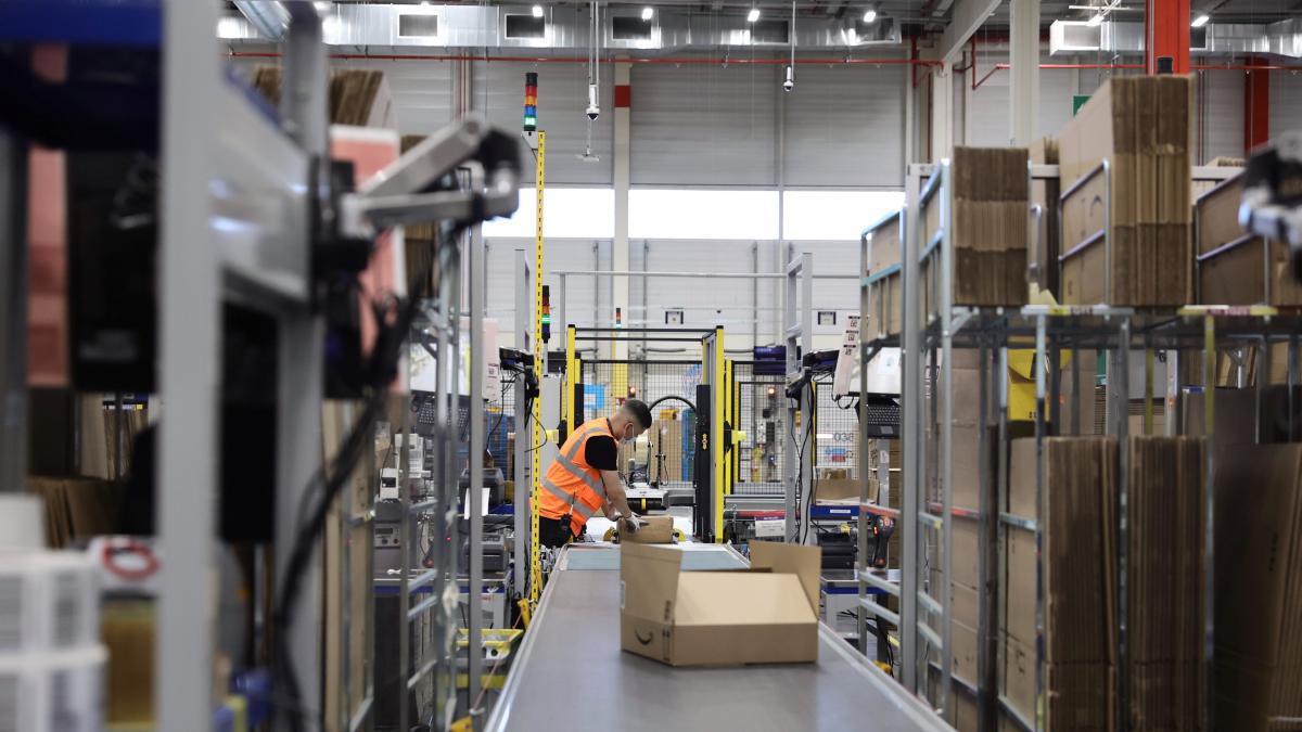 amazon-trabajador-empleo