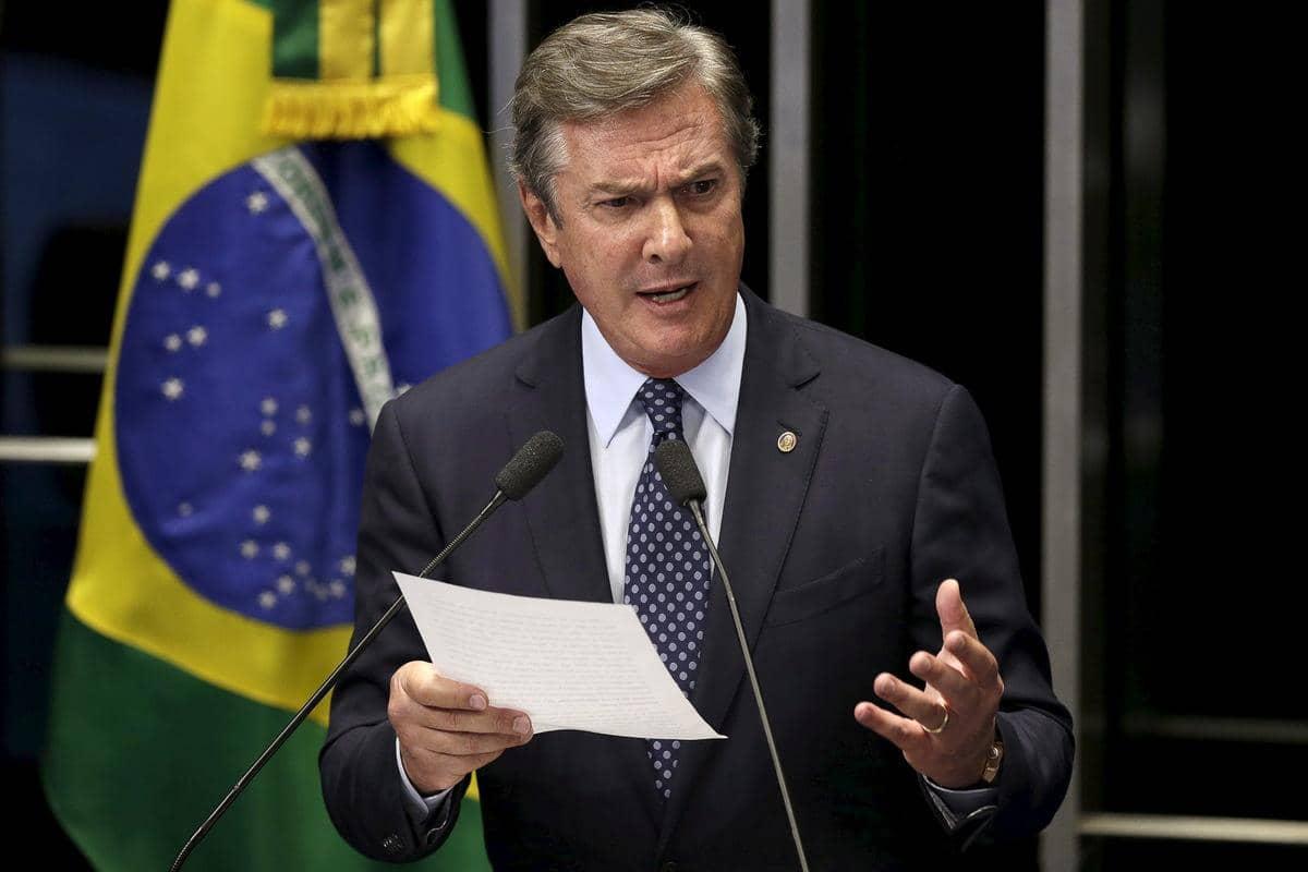 Fernando-Collor-de-Mello-1200x800