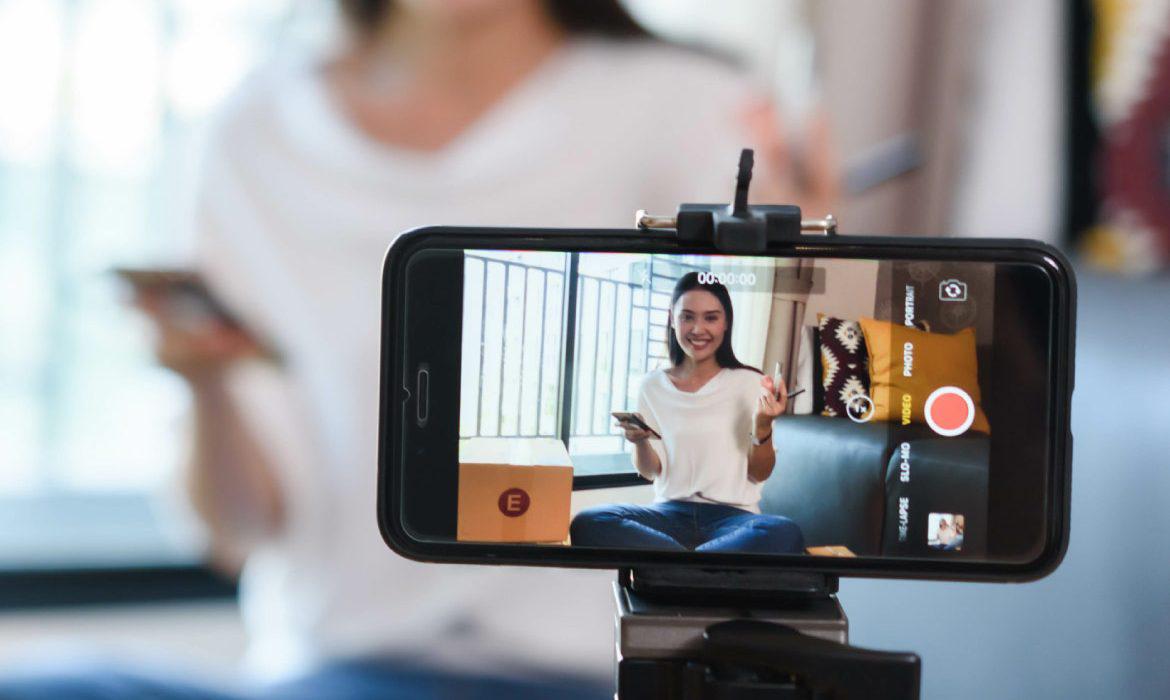 169_influencer-marketing-1170x700