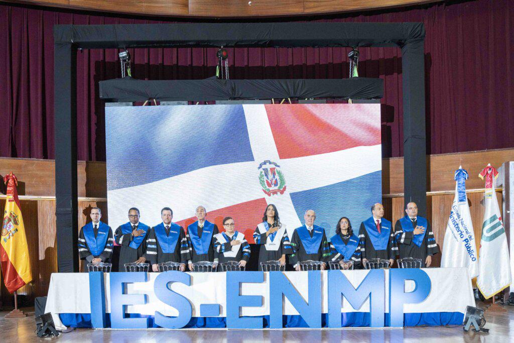 2023-11-15-pgr-11va-graduacion-ies-enmp-008-1024x683