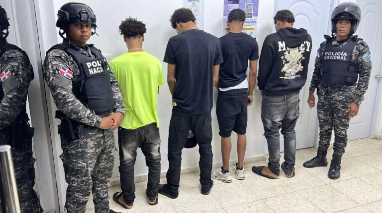 WhatsApp-Image-2025-11-06-at-12.06.21-PM-768x430