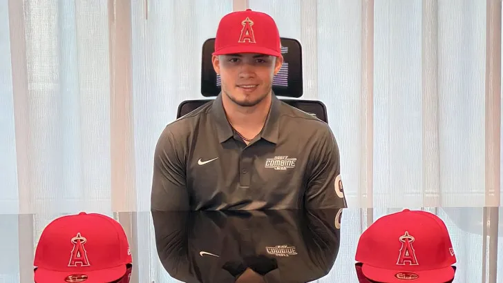 el-jugador-de-beisbol-profesional-lucas-torres-vazquez-728x410