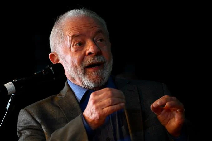 lula-da-silva-anuncia-a-funcionarios