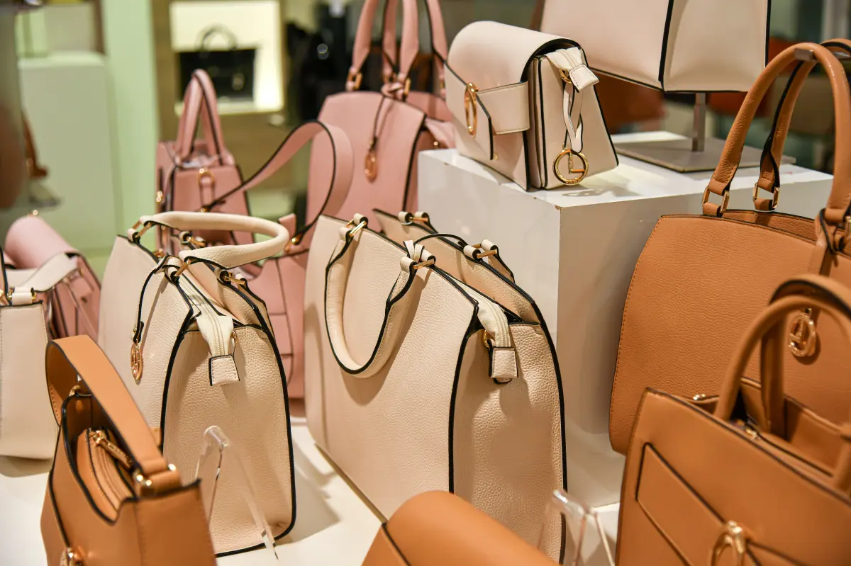 bolso-cartier-shutterstock_2154983119