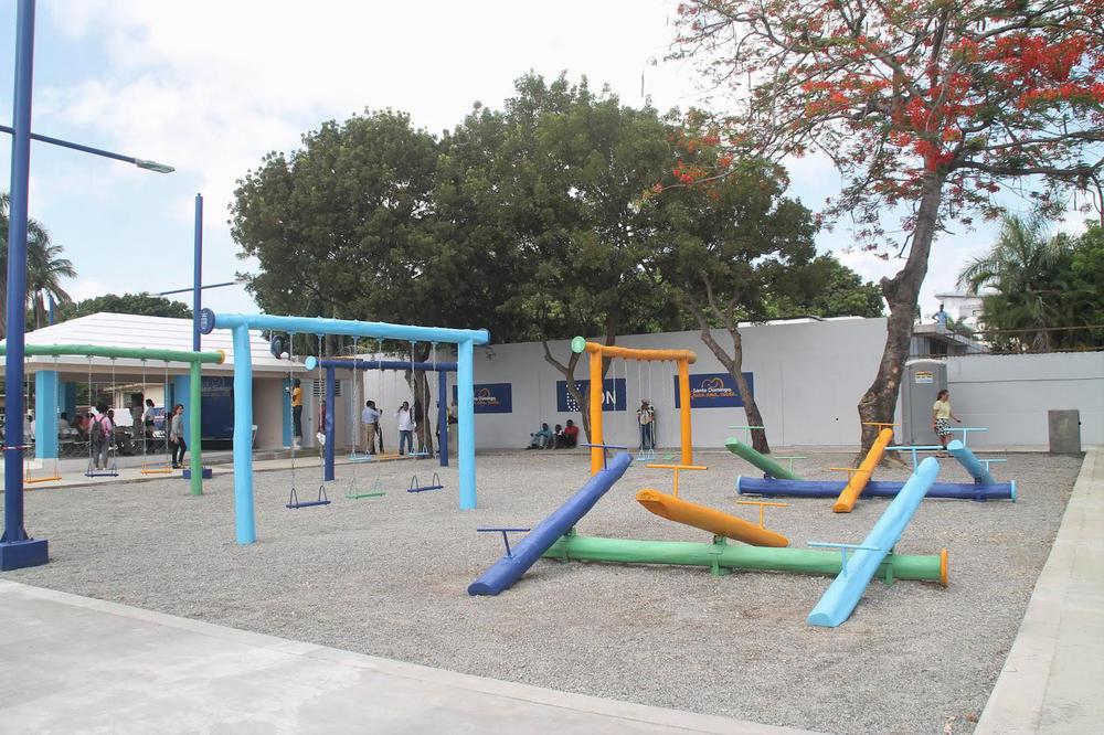 David-Collado-inaugura-parque-en-Los-Prados