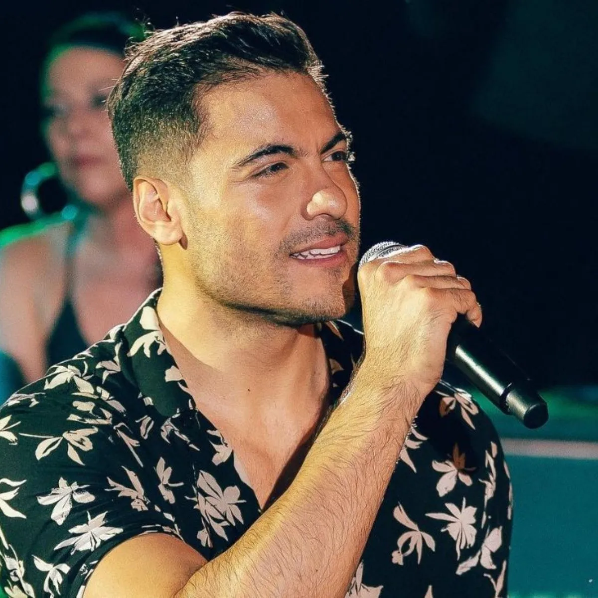 carlos-rivera-canciones.jpg_423682103