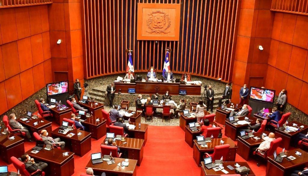Senado_Ley_vacuna