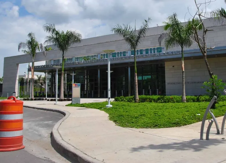 EMBAJADA