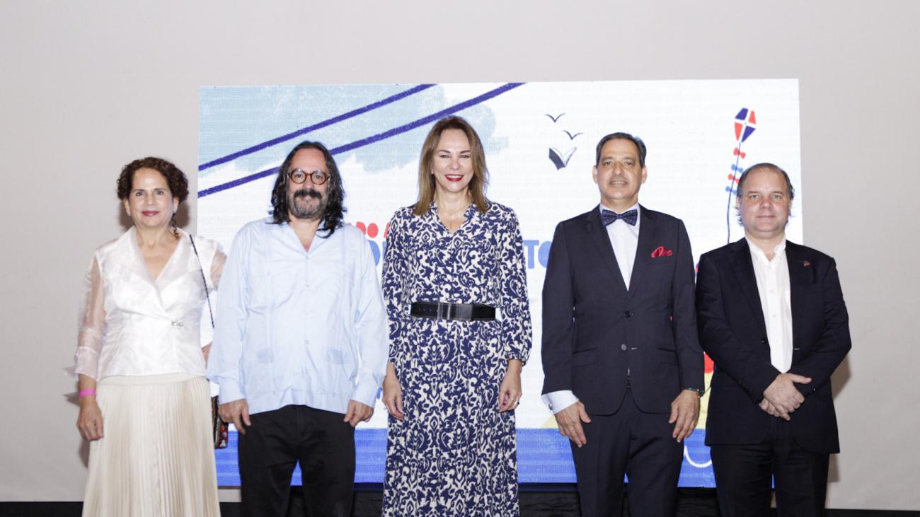 Ángela Hernández, Mario Bojórquez, Milagros Germán, Pastor de Moya y Joan Ferrer