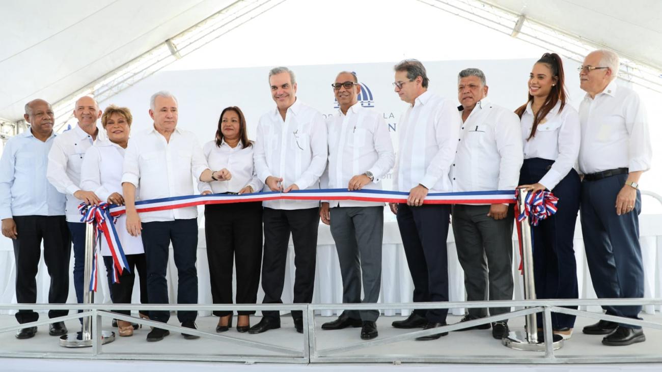 Presidente Abinader entrega diversas obras de infraestructura en SDN